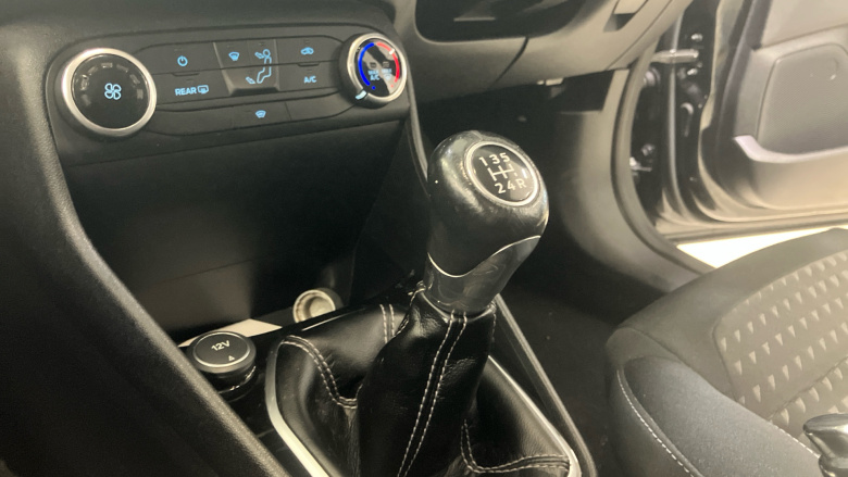 Ford Fiesta 1.1 Zetec 3dr Petrol Hatchback